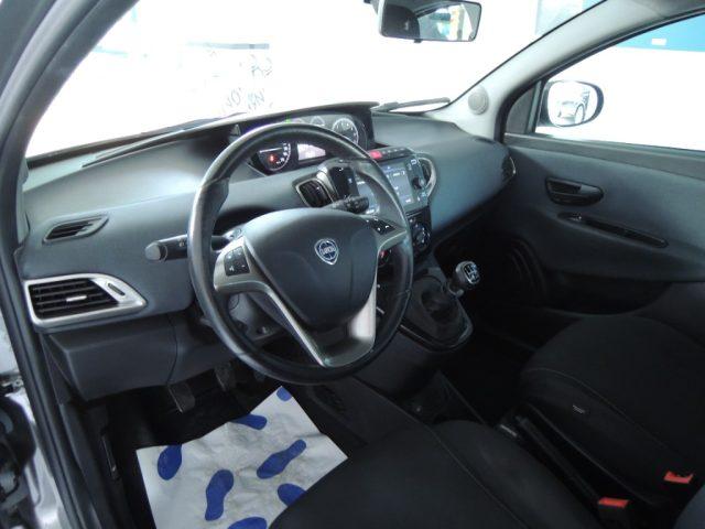 LANCIA Ypsilon 1.0 FireFly 5 porte S&S Hybrid Ecochic Gold
