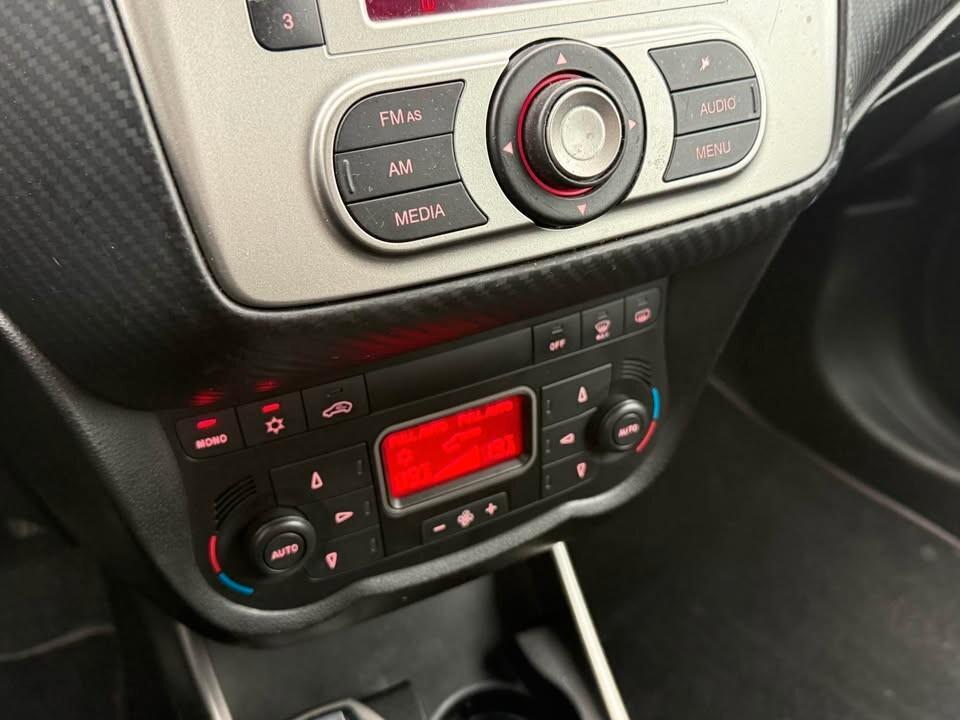 Alfa Romeo MiTo 1.3 JTDm-2 95 CV S&S Distinctive