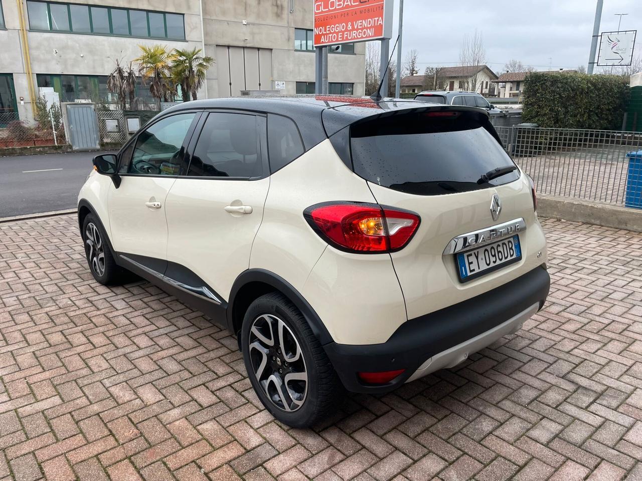 Renault Captur 1.5 dCi 8V 90 CV Project Runway ok neopatentati