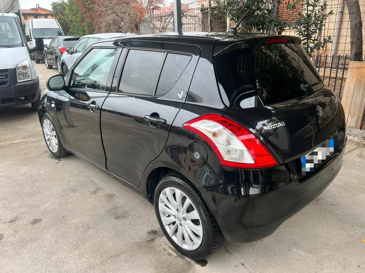 Suzuki Swift 1.3 mtj 75cv Neopatentati si 5 porte -2013