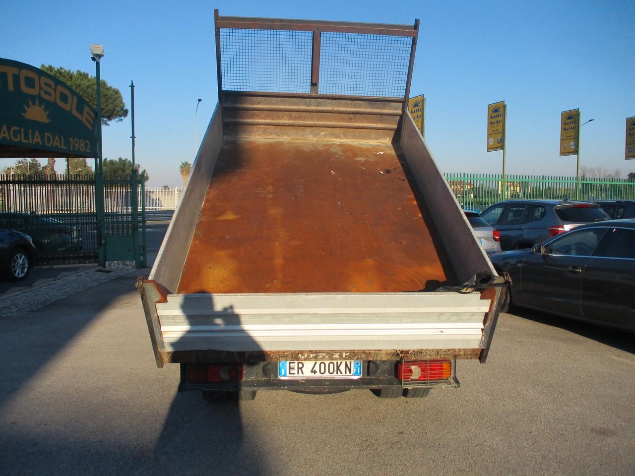 Nissan Cabstar 3000 110CV RIBALTABILE TRILATERALE