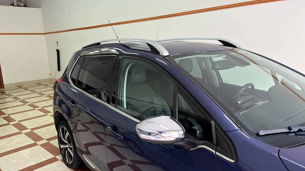 Peugeot 2008 1.6 e-HDi 115 CV Stop&Start Féline