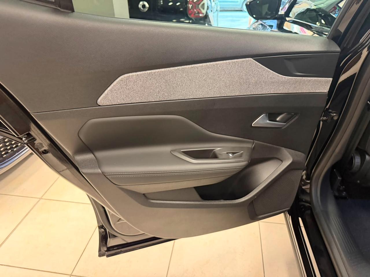 Peugeot 408 Hybrid 136 e-DCS6 Allure RATE A PARTIRE DA 255 € AL MESE