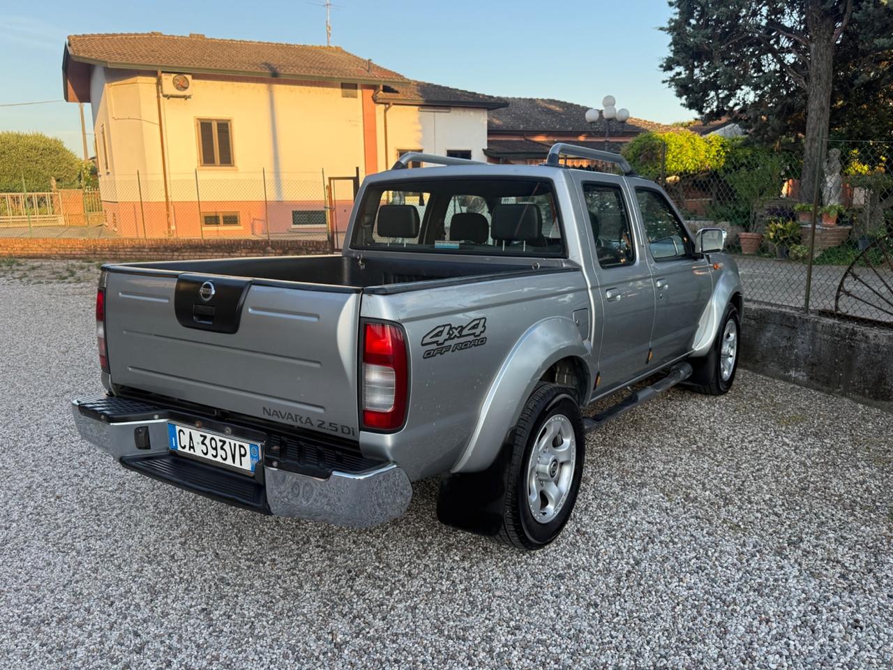 Nissan Pick Up Pick-up 2.5 TD 4 porte Double Cab