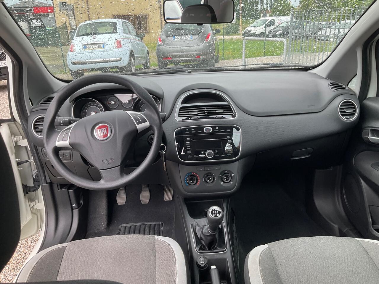 Fiat Punto 1.3 MJT II 75 CV 5 porte Virgin Radio