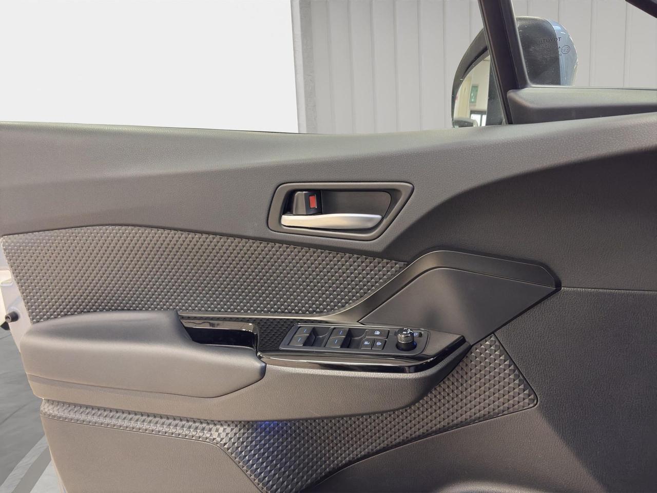 Toyota C-HR 1.8h Trend e-cvt