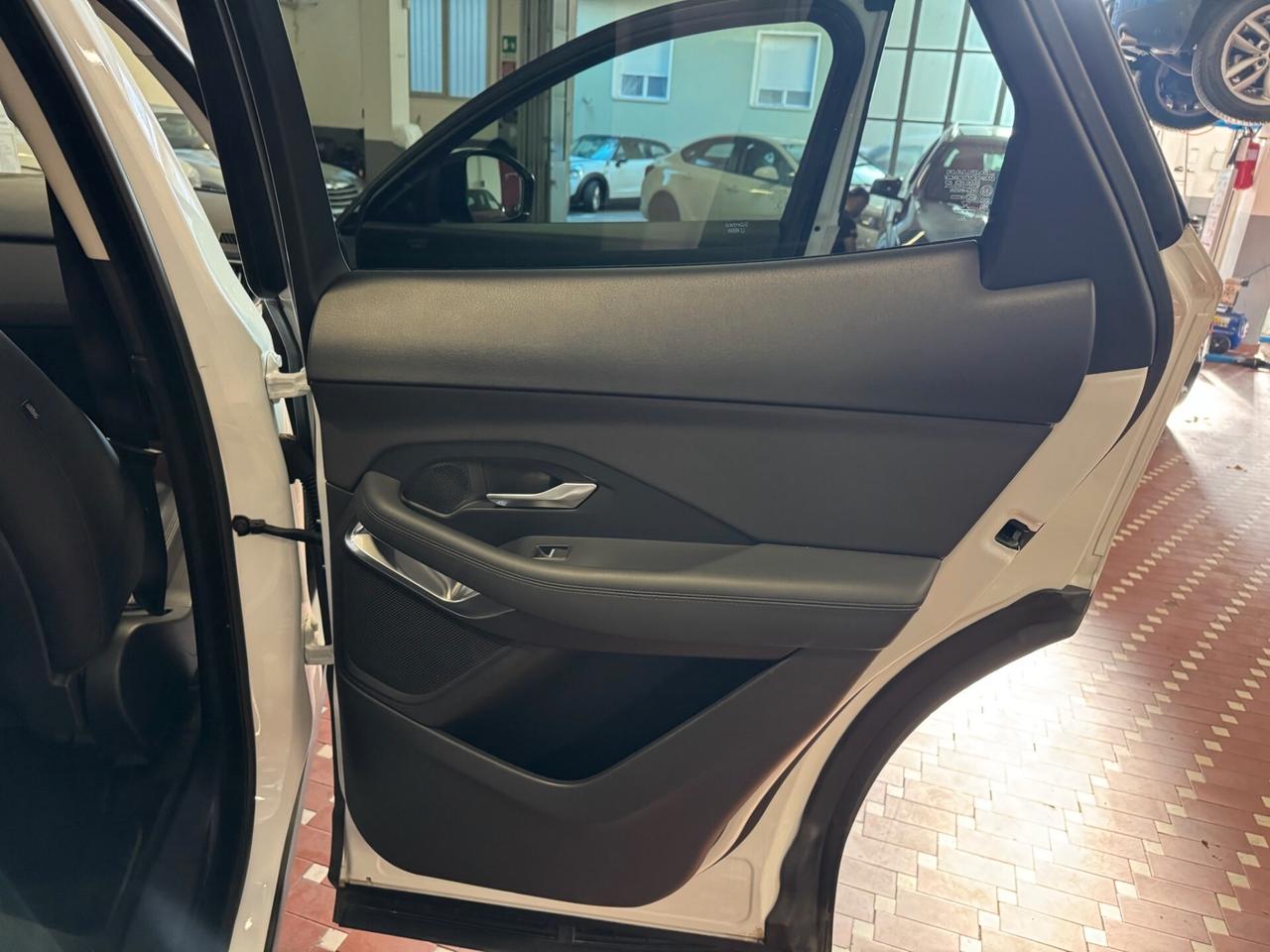 Jaguar E-Pace 2.0D 150 CV AWD aut. R-Dynamic HSE - UNICO PROPRIETARIO