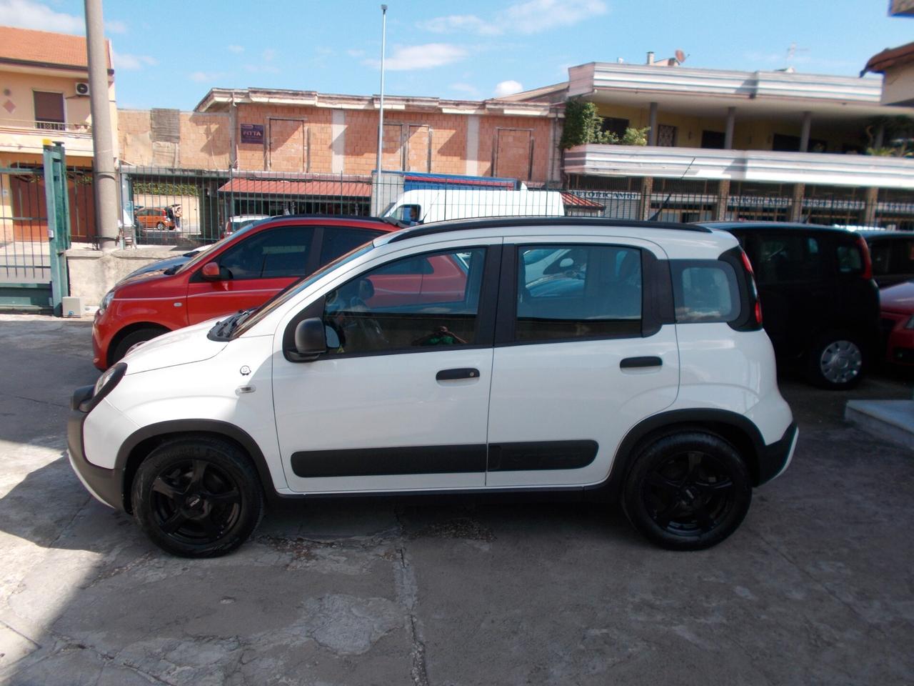 FIAT PANDA 1.2 WAZE CROSS