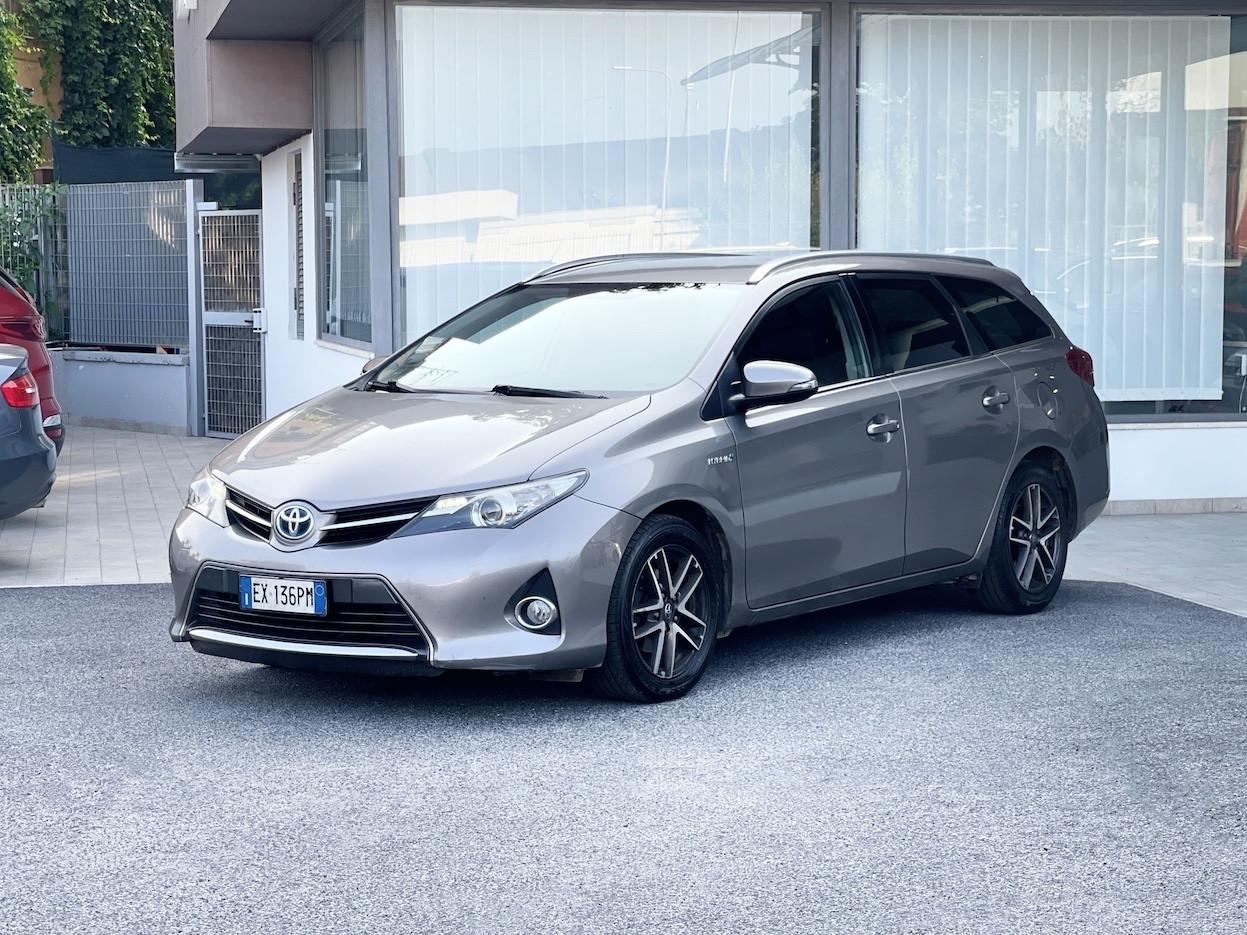 Toyota Auris 1.8 Hybrid 99CV E5 Automatica - 2014
