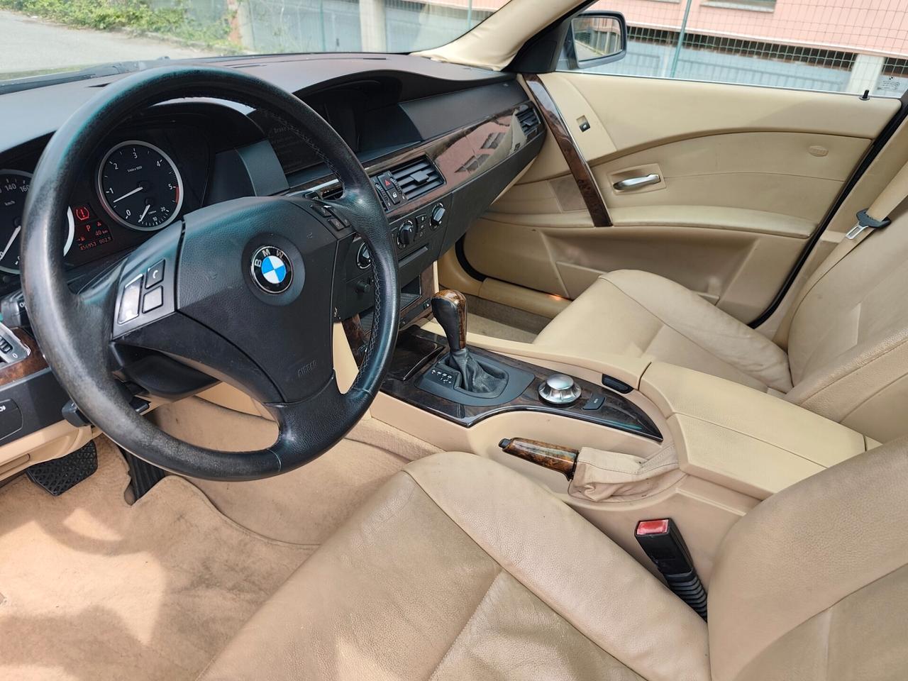 Bmw 530d cat Touring Attiva 216 cv