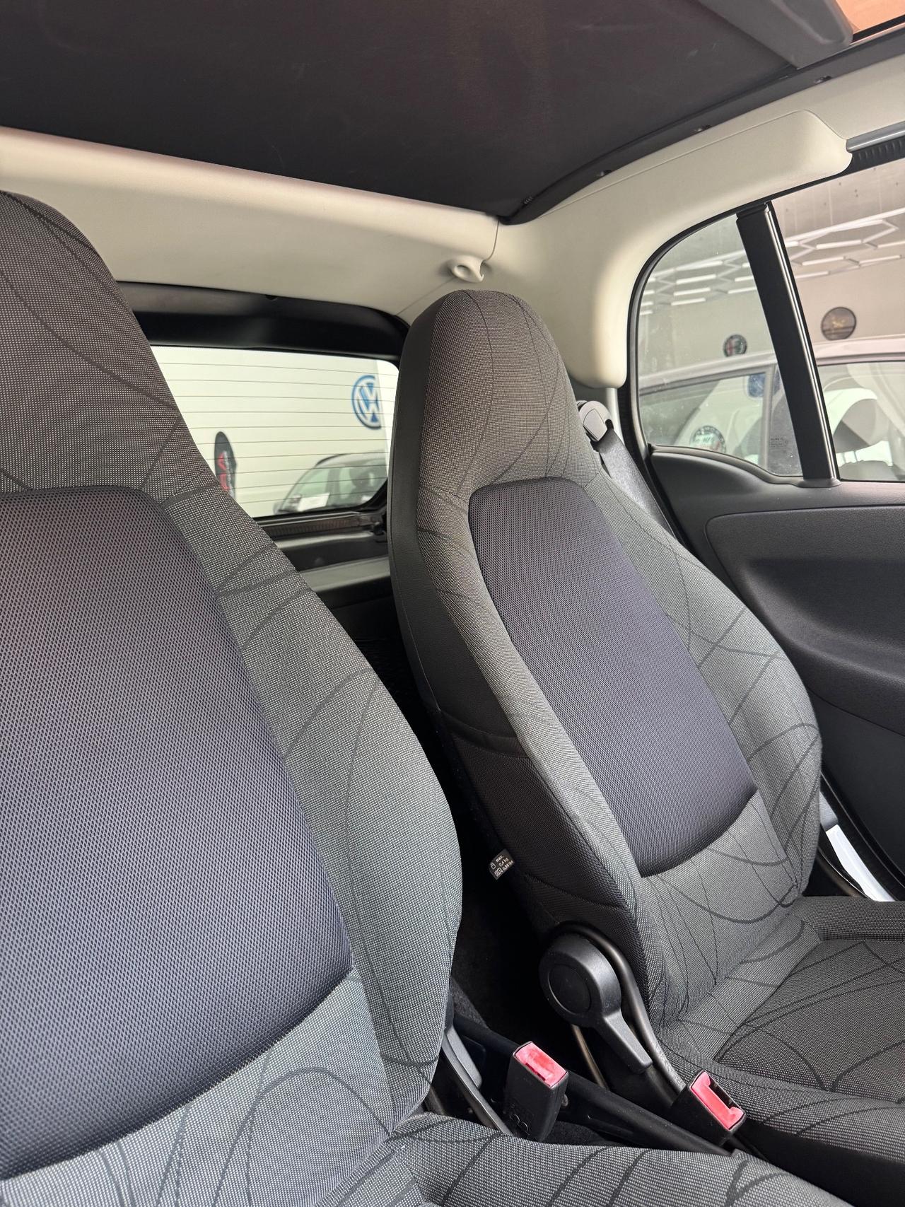 Smart ForTwo 1000 52 kW MHD COUPE WHITE TAILOR MADE