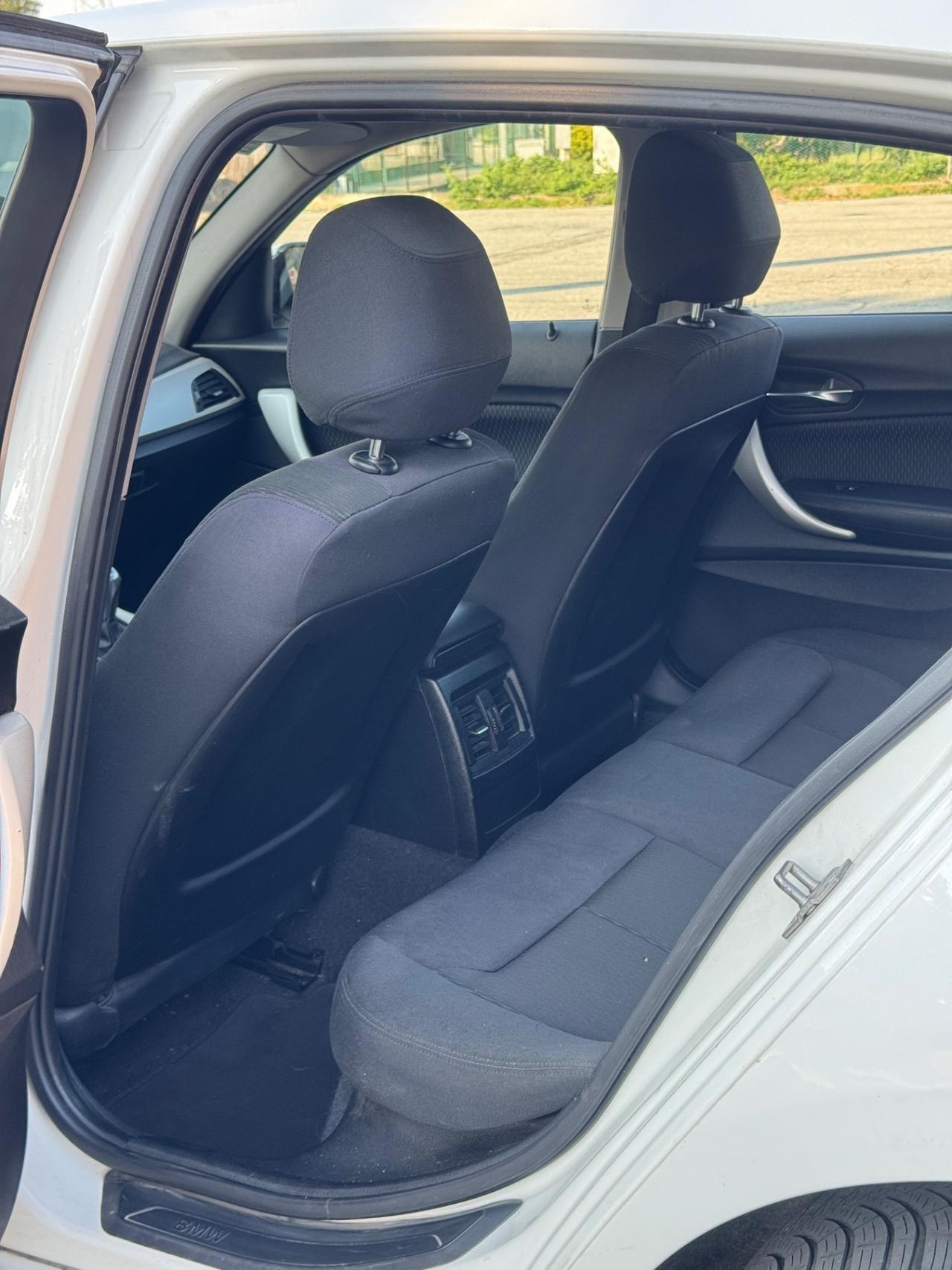 Bmw 116 116d 5p. Urban