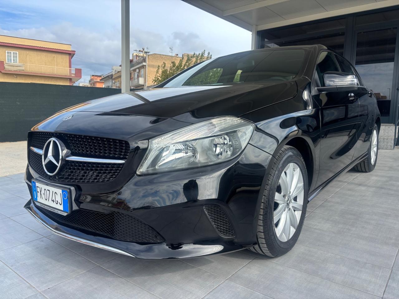 Mercedes-benz A 180 d Premium