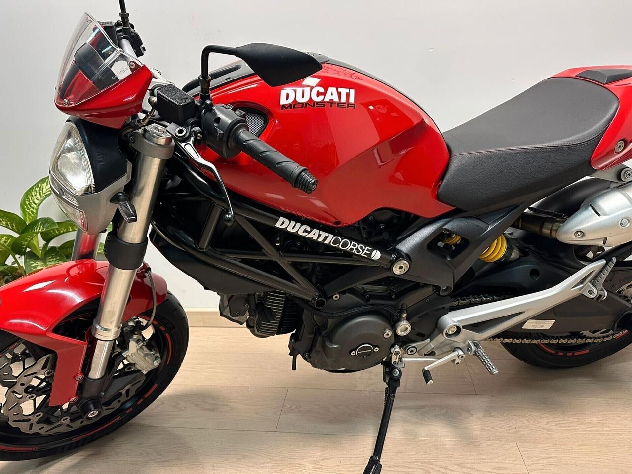 DUCATI MONSTER 696 DA 79€ AL MESE