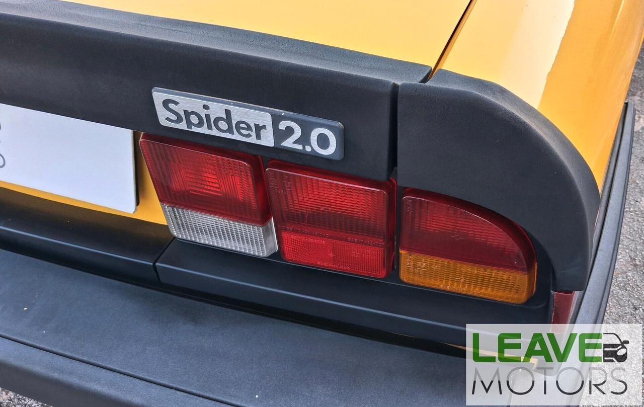 Alfa Romeo Spider 2.0 (M1538)