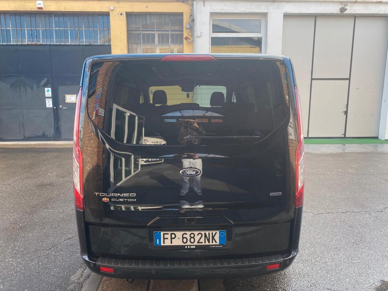 Ford Tourneo Custom TDCi 130CV - GARANZIA 12 MESI