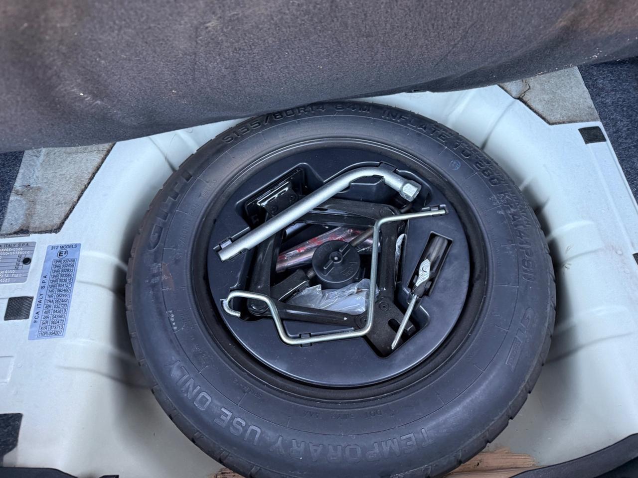 Lancia Ypsilon 1.2 69 CV 5 porte Gold