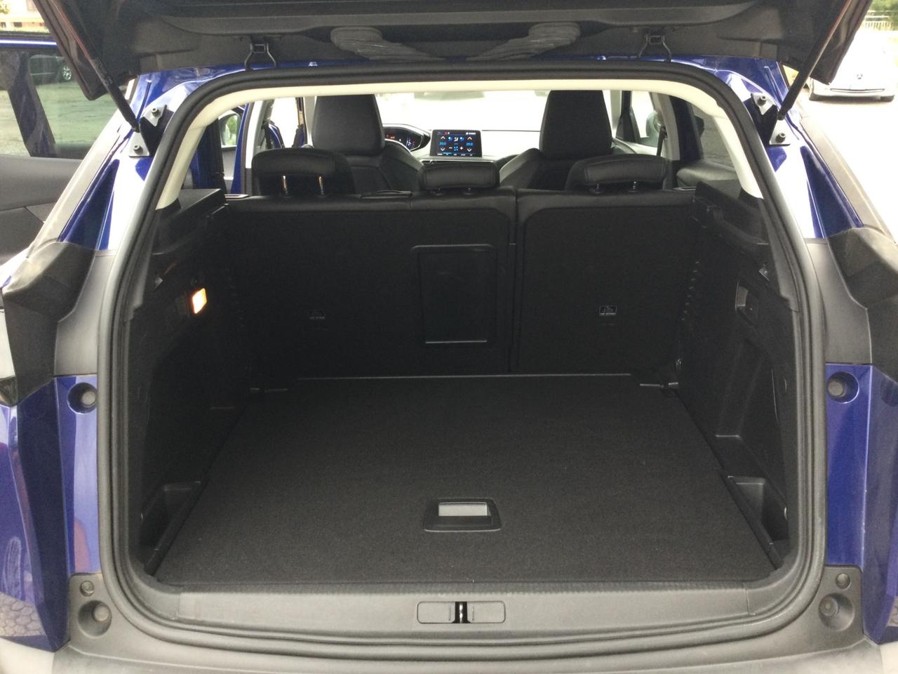Peugeot 3008 BlueHDi 130 S&S EAT8 Allure