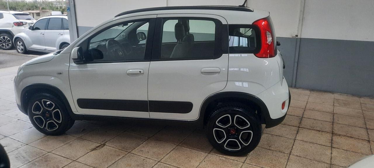 Fiat Panda 0.9 TwinAir Turbo Natural Power City Cross