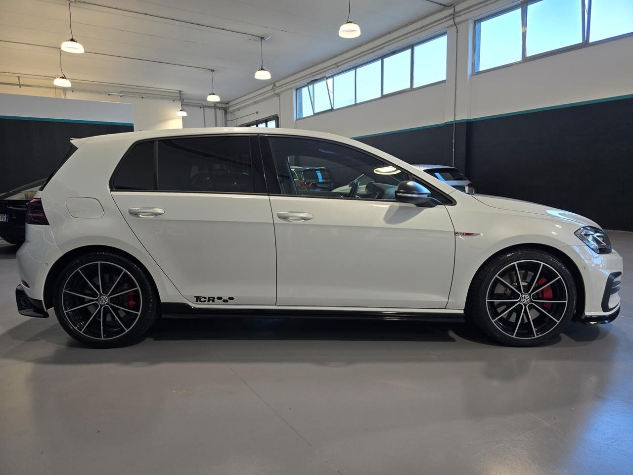 Volkswagen Golf GTI 2.0 TSI TCR DSG