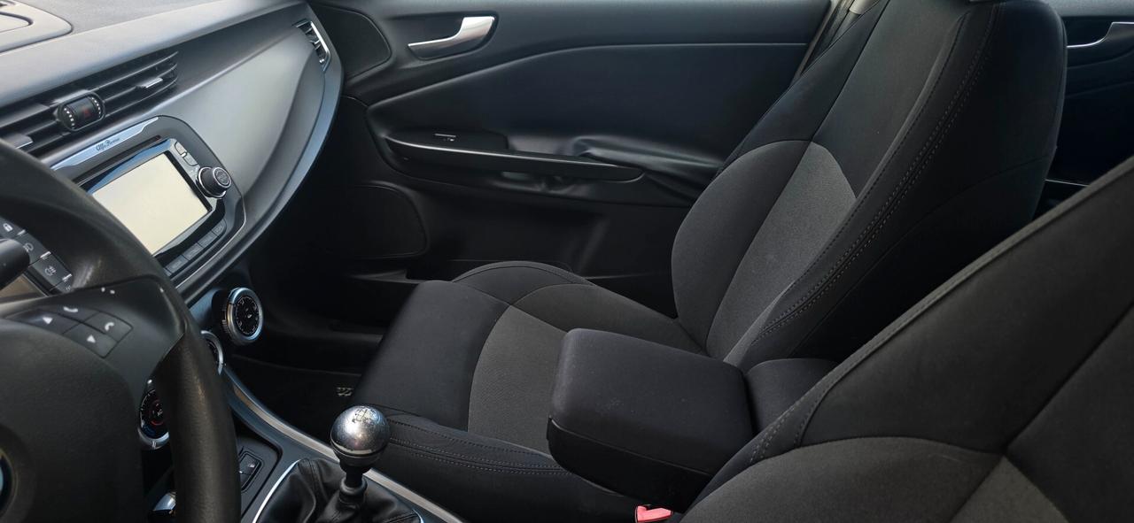 Alfa Romeo Giulietta 1.4 Turbo 120 CV GPL Distinctive