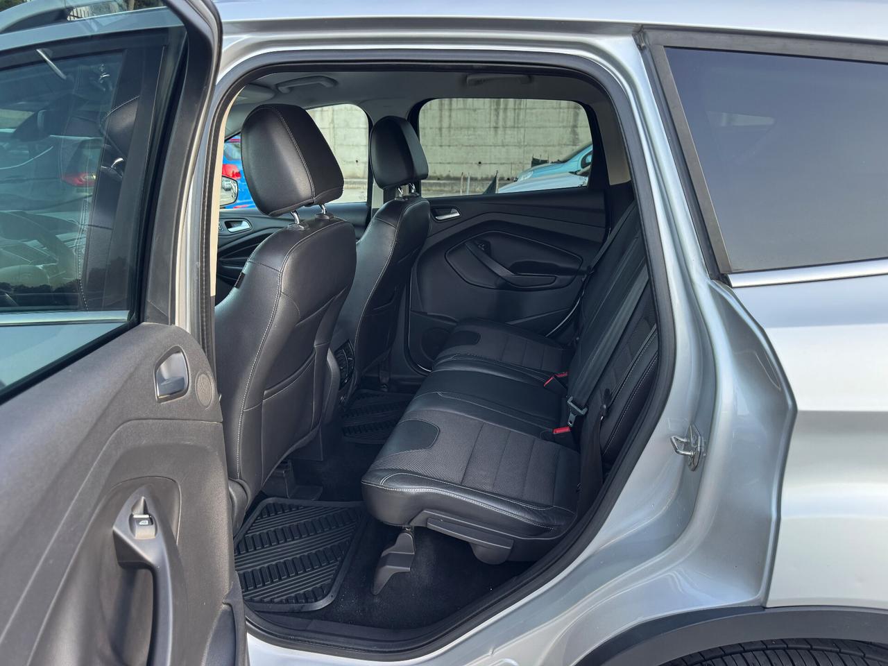 Ford Kuga 2.0 TDCI 140 CV Titanium