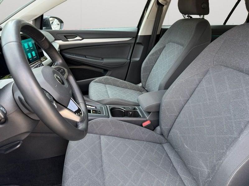 Volkswagen Golf 8 VARIANT 2.0 TDI SCR LIFE DSG 115