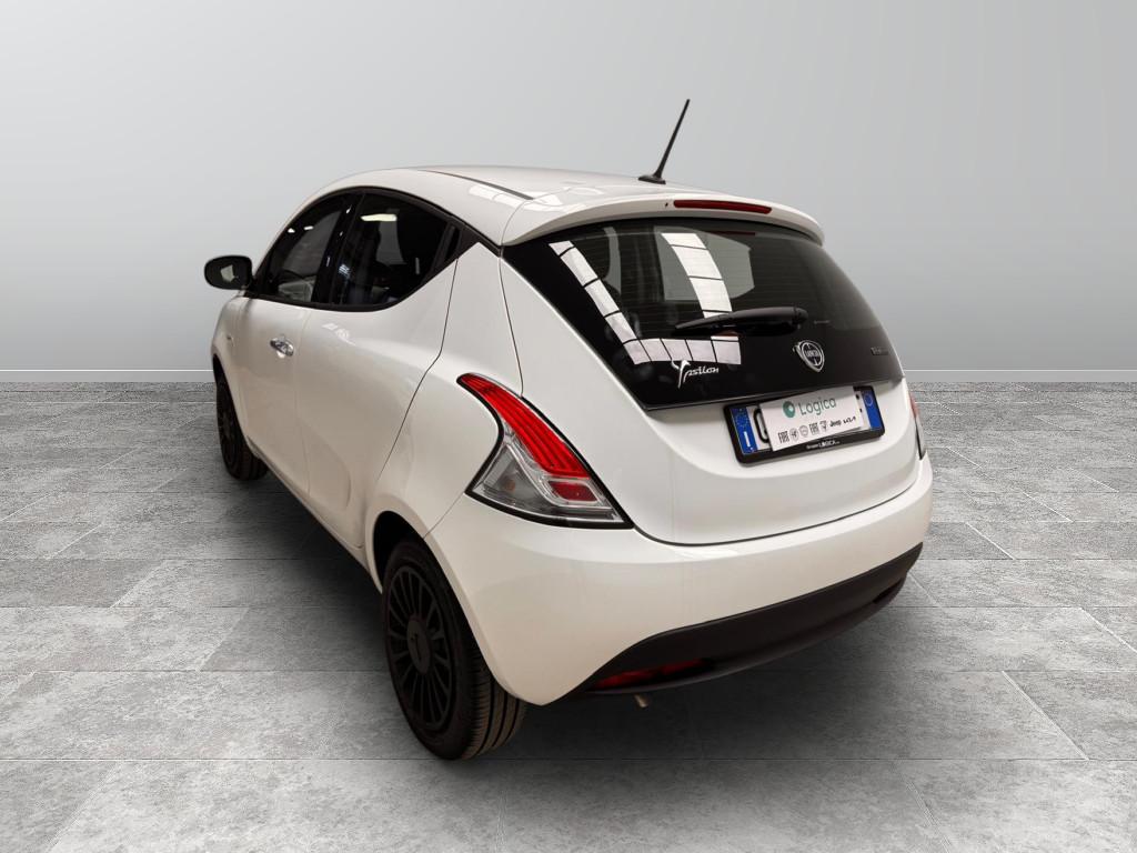 LANCIA Ypsilon III 2021 - Ypsilon 1.0 firefly hybrid Silver s&s 70cv