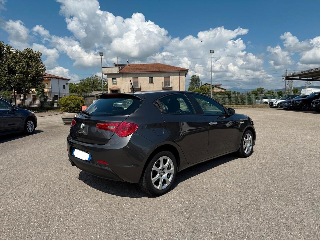 Alfa Romeo Giulietta 1.6 JTDm-2 105 CV Distinctive