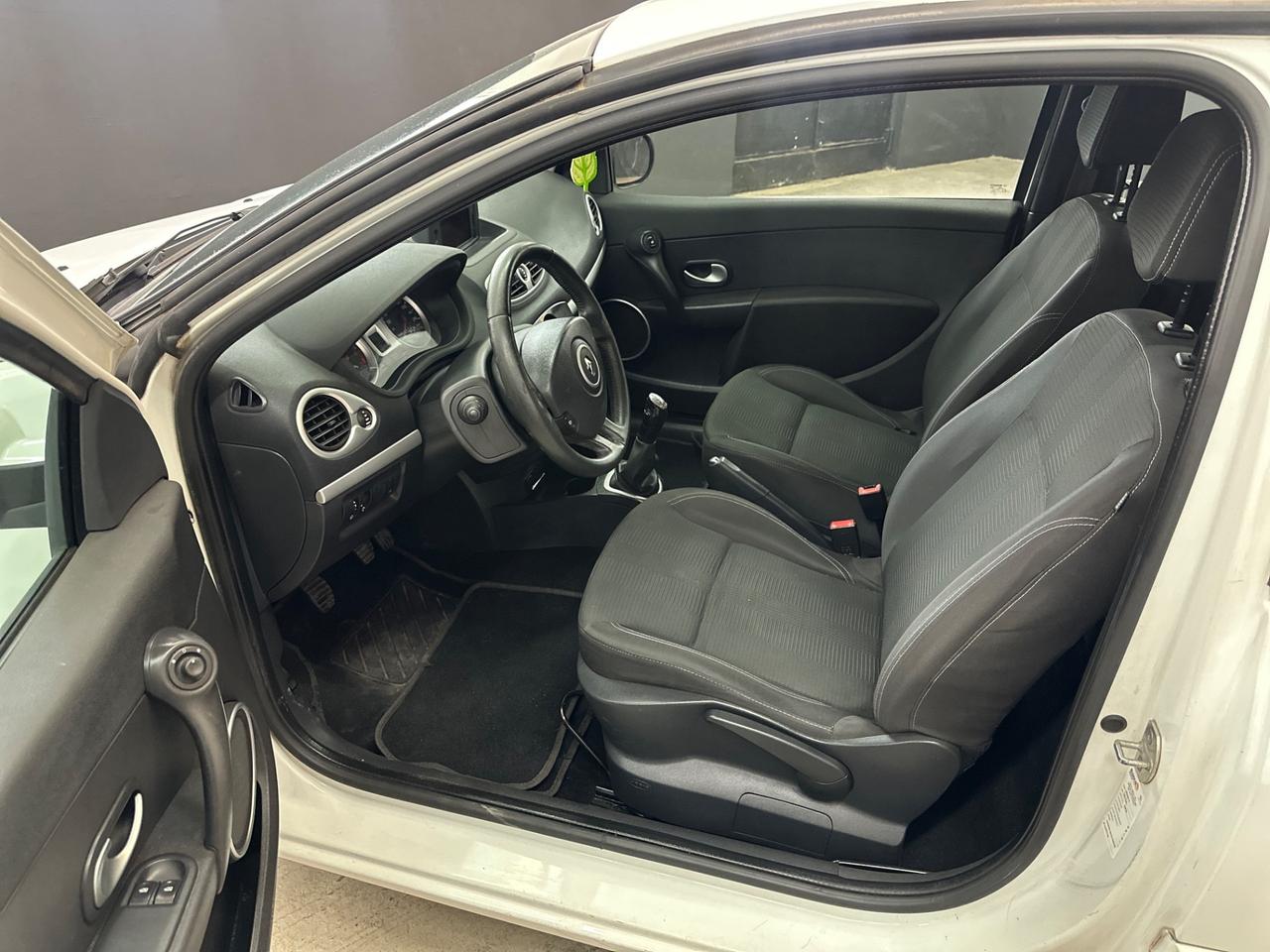 Renault Clio 1.2 16V 3 porte Dynamique