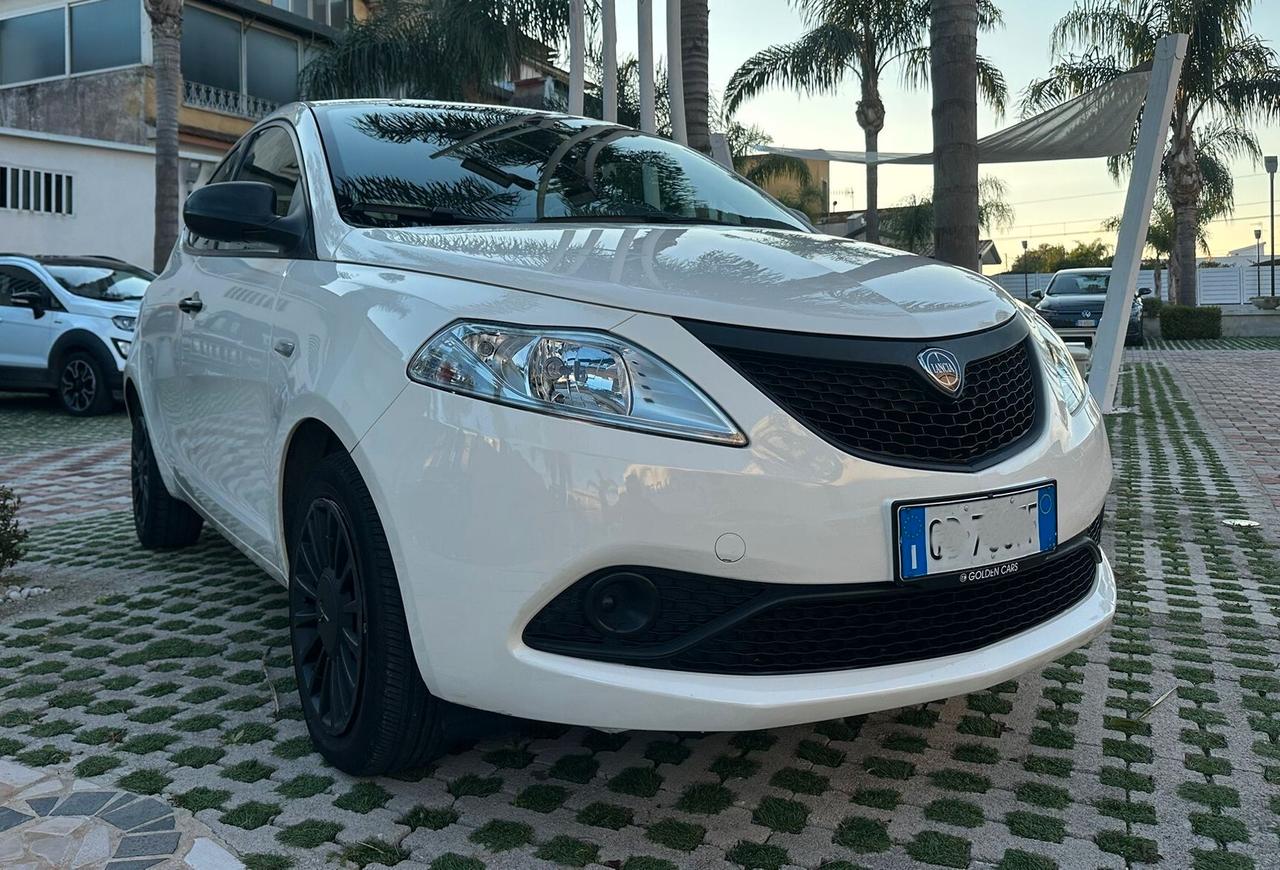 Lancia Ypsilon 1.2 GPL 69CV Elefantino Blu S&S Uff Italy USB