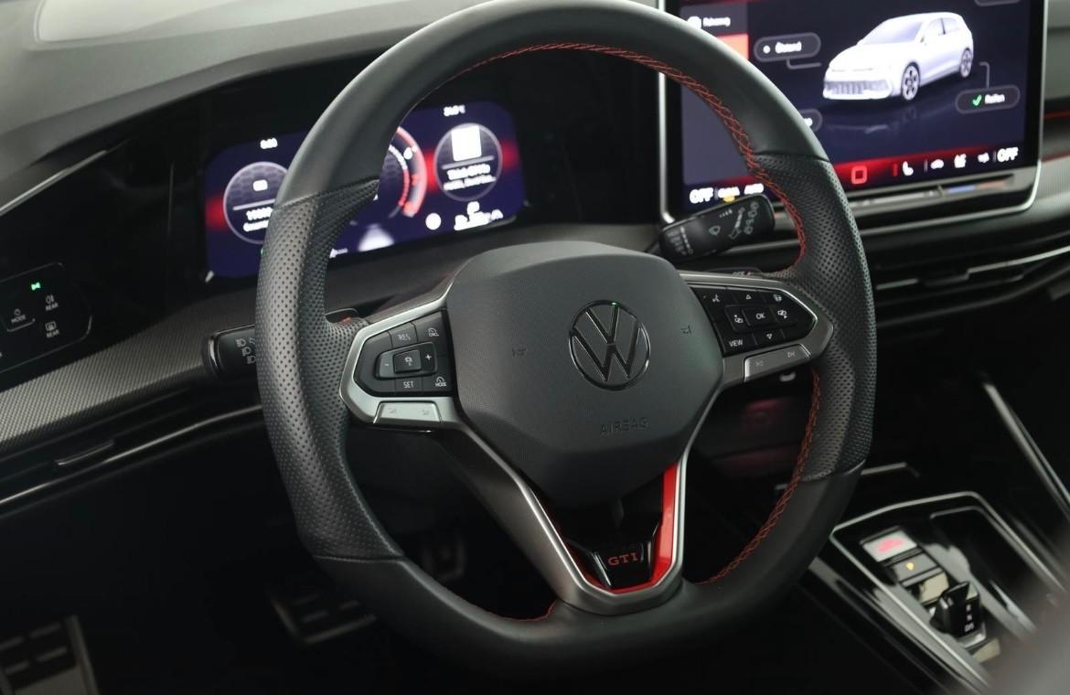 Volkswagen Golf GTI DSG