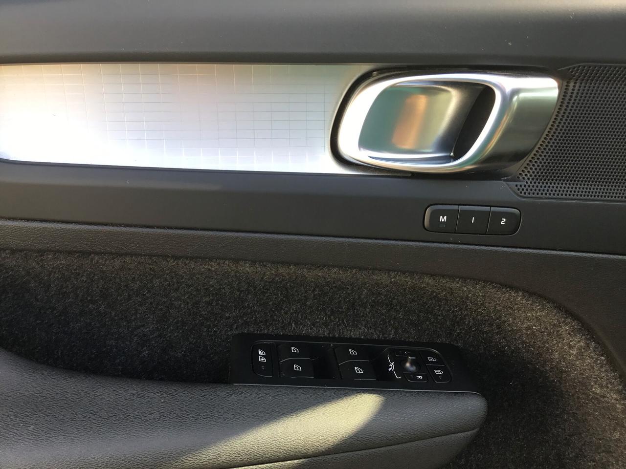 Volvo XC40 B3 automatico Core