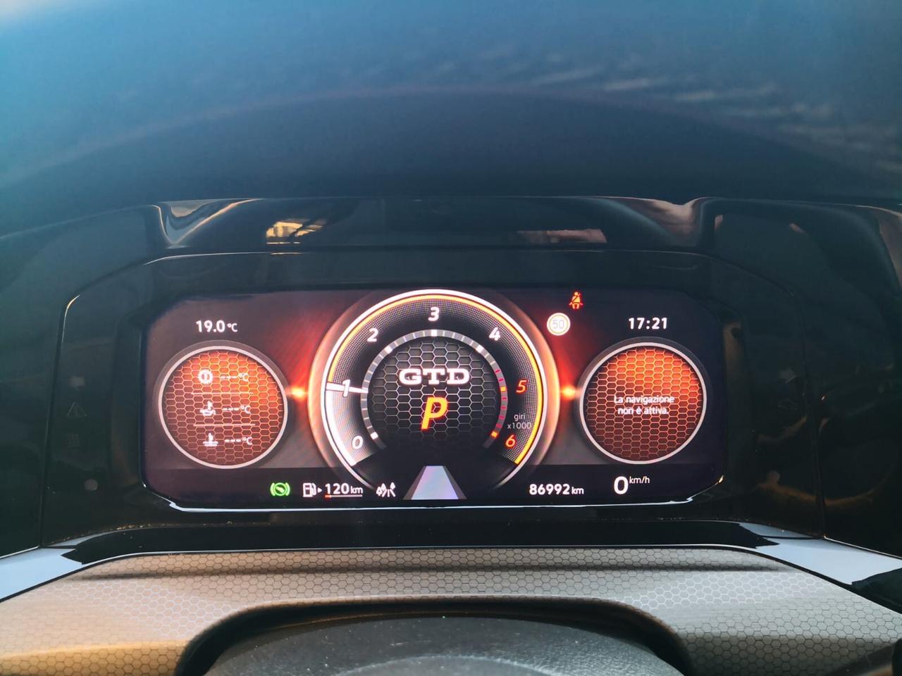 Volkswagen Golf VIII 2.0 TDI GTD DSG