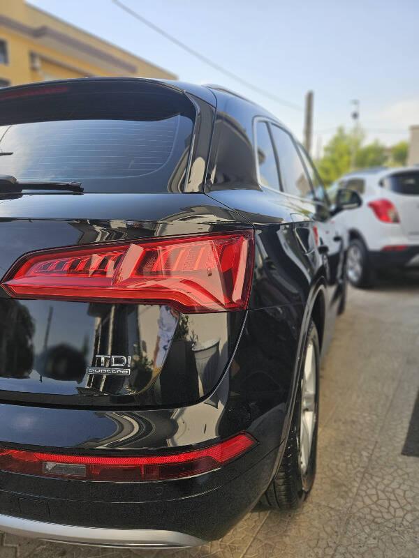 Audi Q5 35 2.0 tdi Business Sport quattro 163cv s-tronic