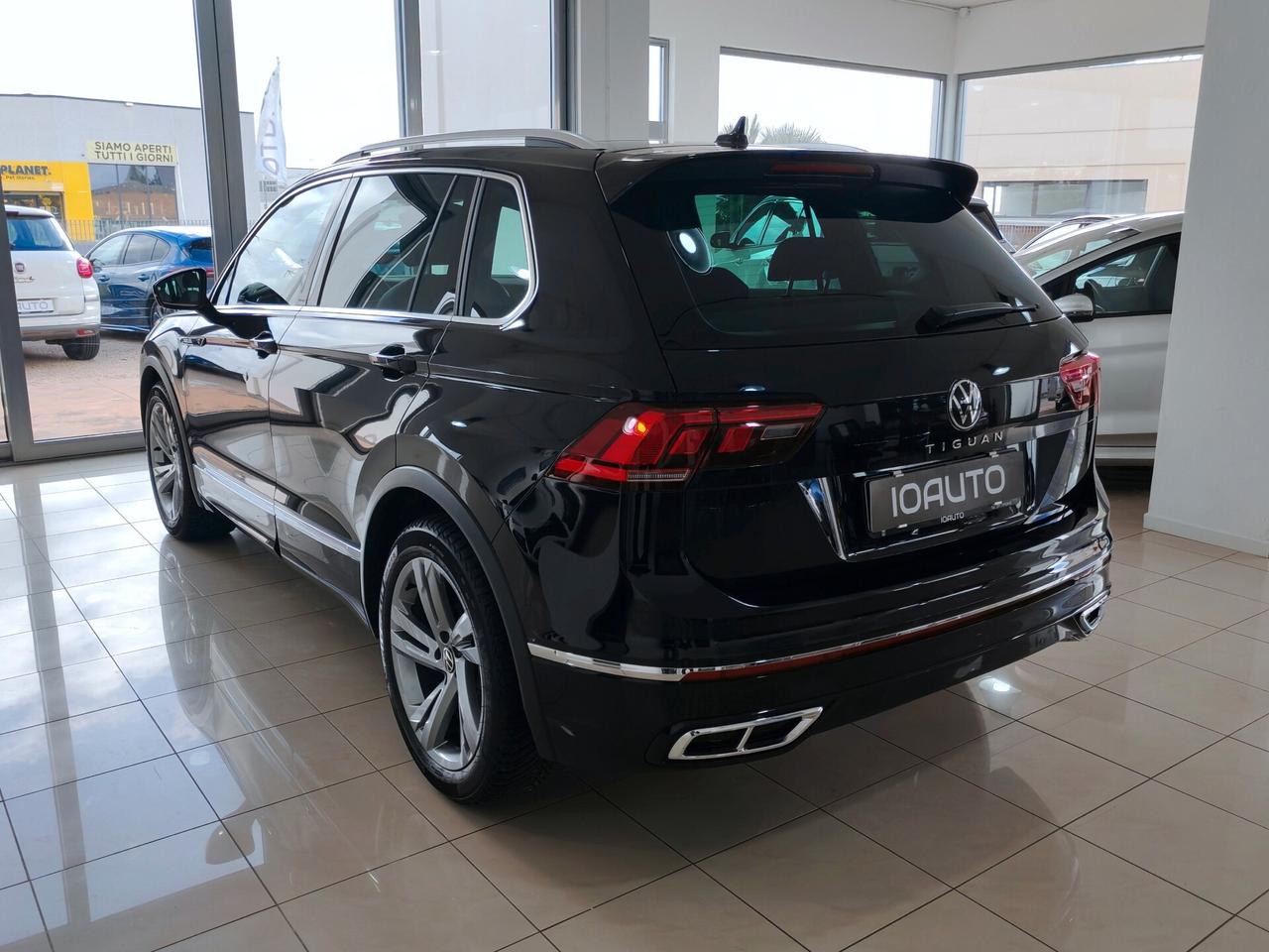 VW Tiguan 2.0 TDI 150cv DSG R-Line TETTO 2021