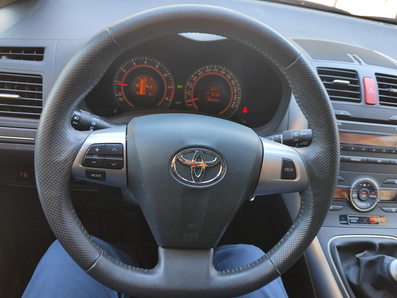 TOYOTA AURIS 1.6BENZINA POCHI KM COME NUOVA STUPENDA