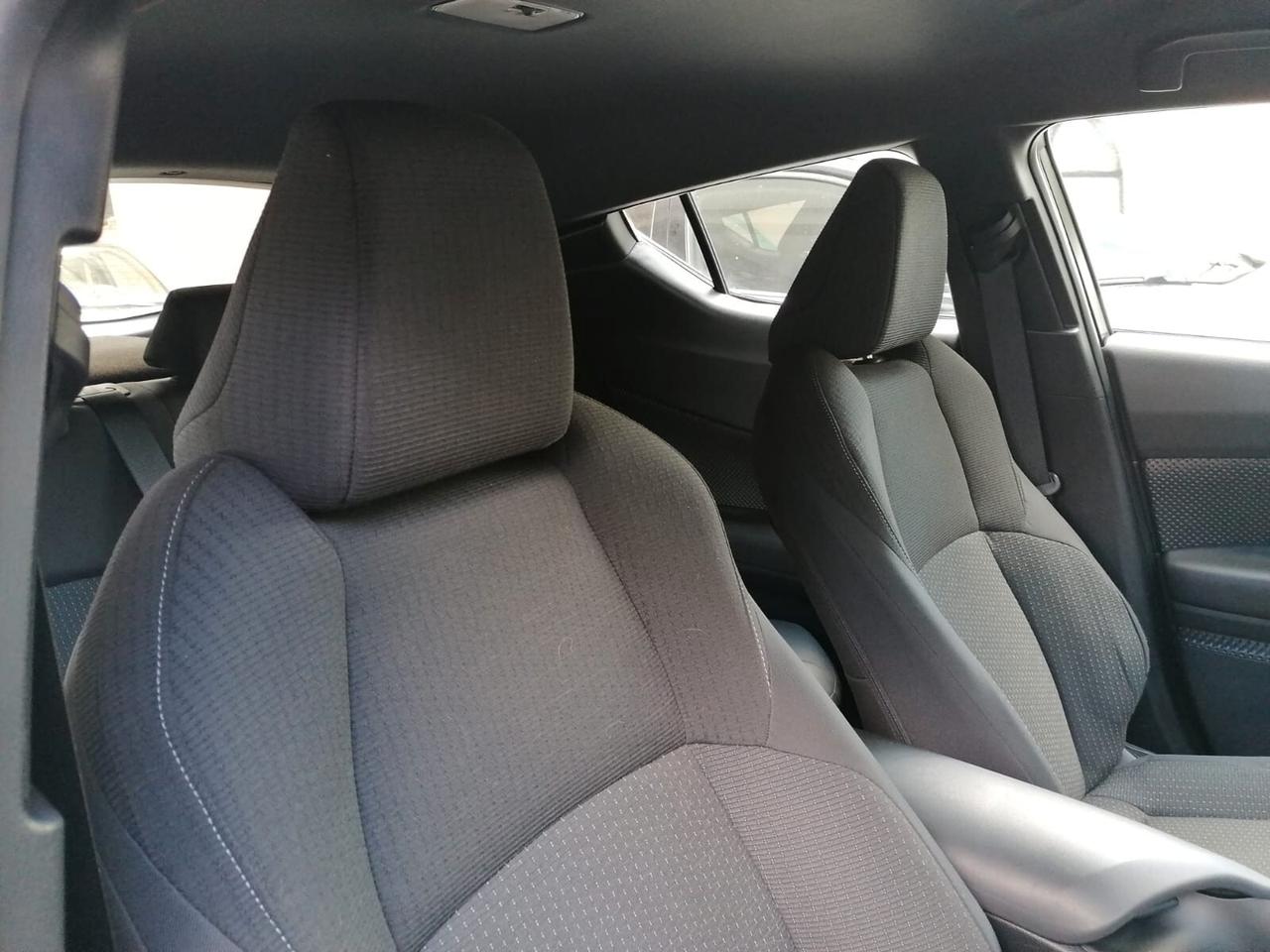 Toyota C-HR Hybrid Business NO OBBL. FINANZ.