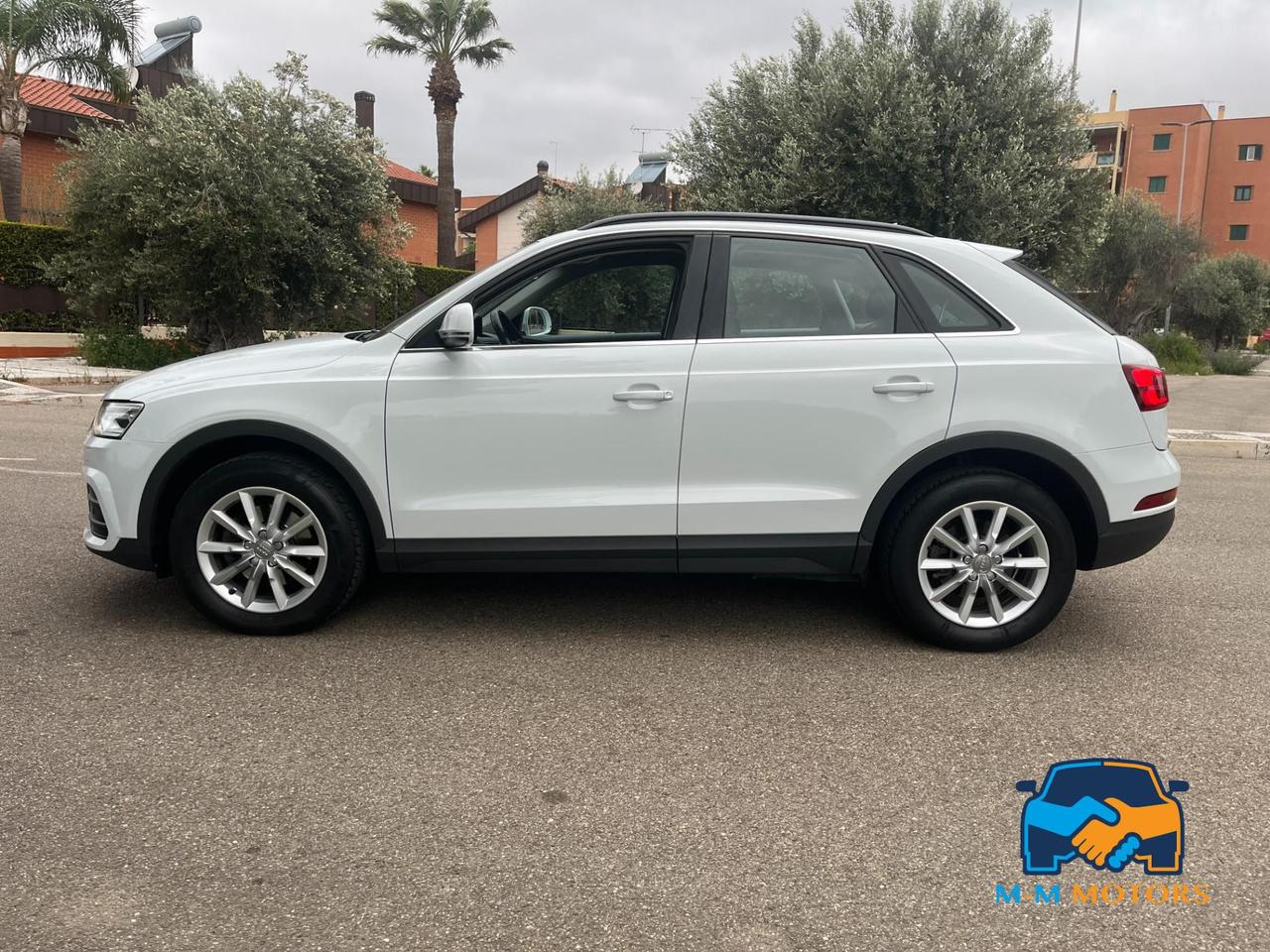 Audi Q3 2.0 tdi Business 150cv s-tronic