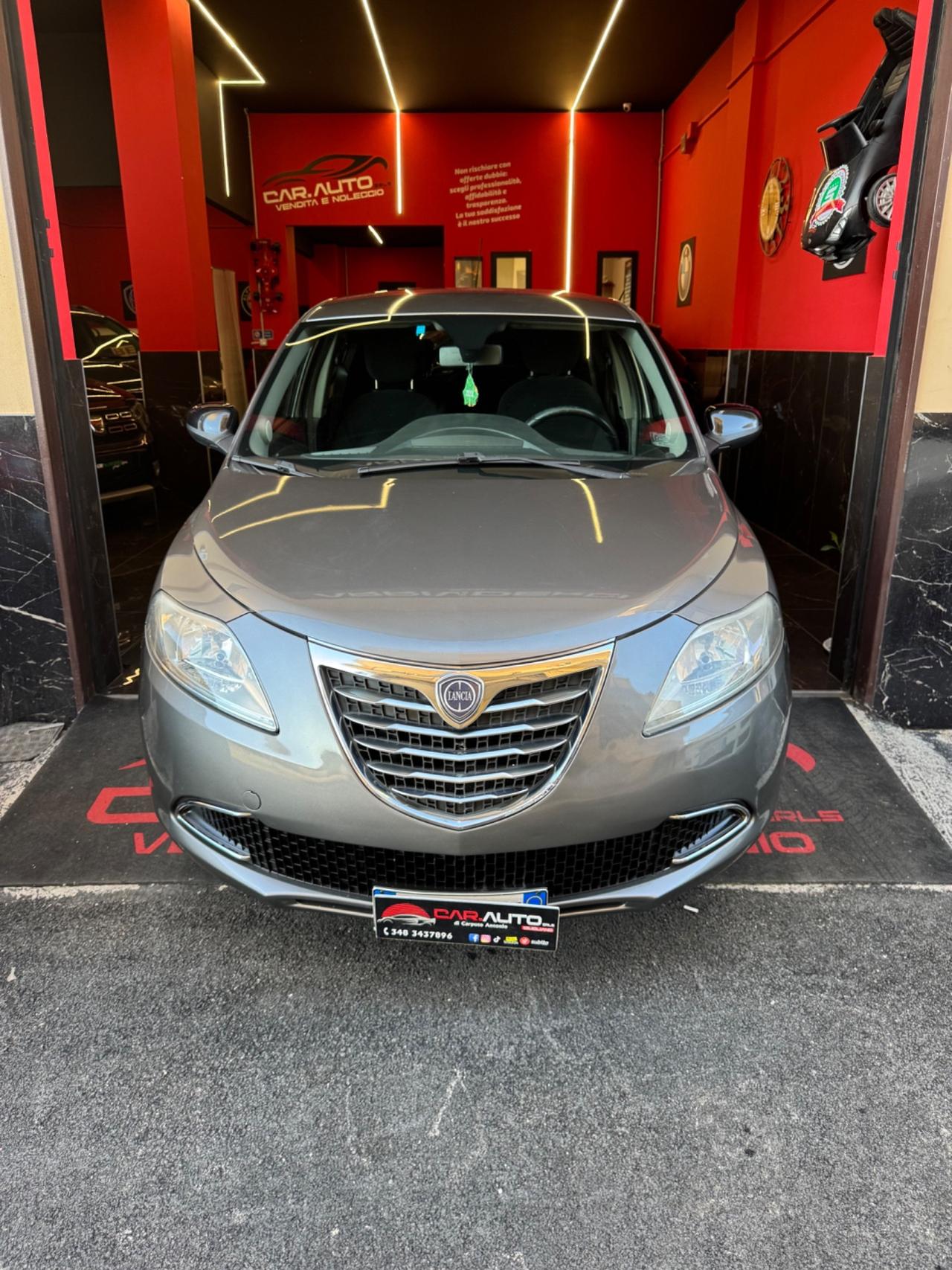 Lancia Ypsilon 1.2 69 CV 5 porte GPL Ecochic Platinum
