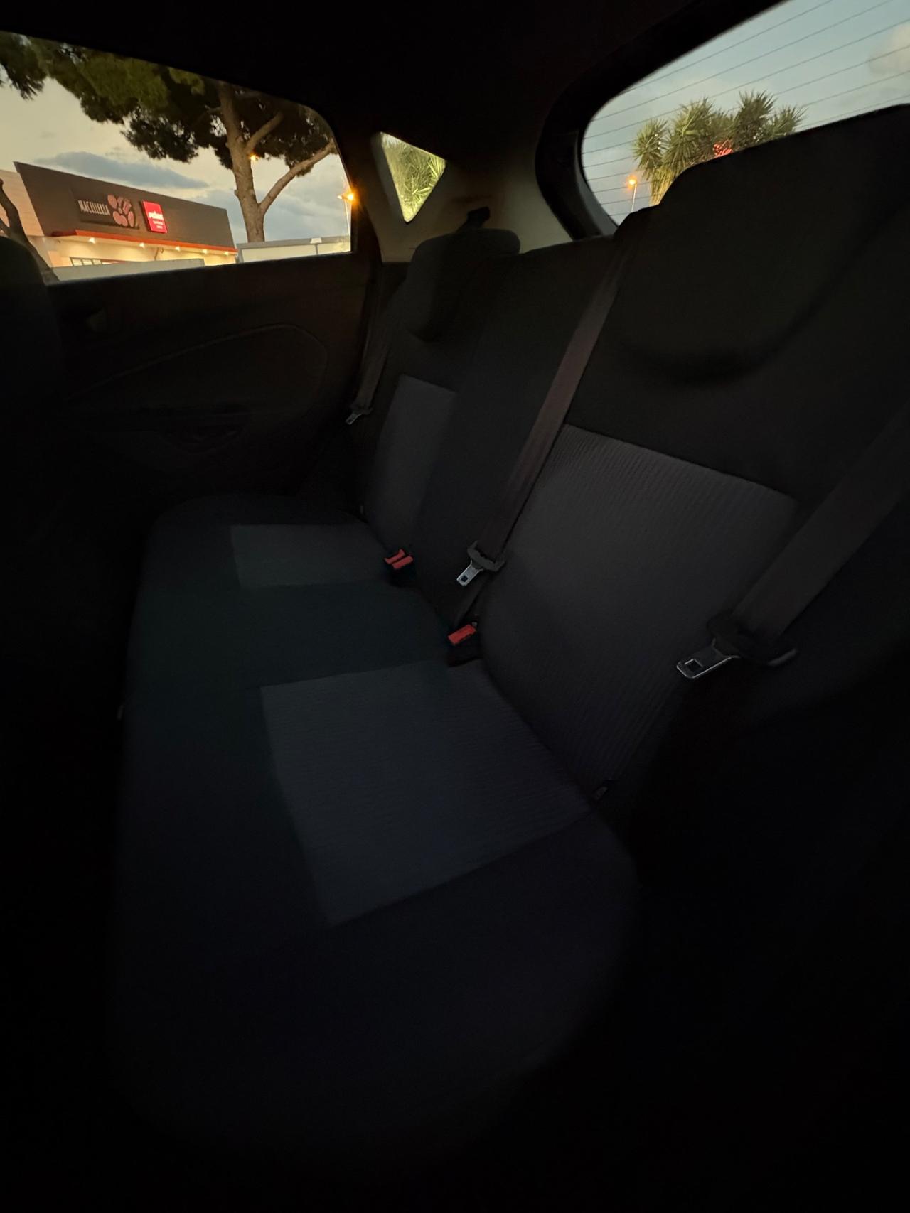 Ford Fiesta 1.4 TDCi 5p. Titanium