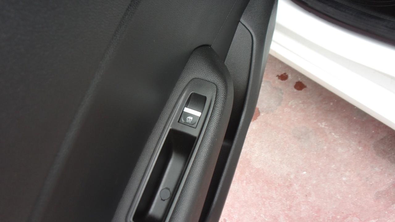 Renault Clio TCe 12V 100 CV GPL 5 porte Intens