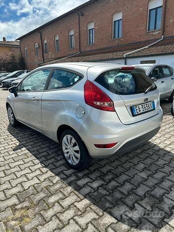 Ford Fiesta 1.4 3 porte Bz.- GPL Titanium