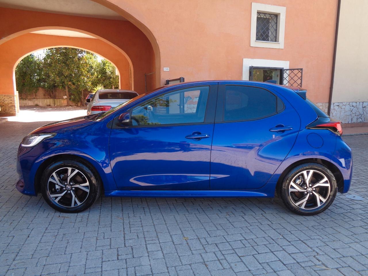 Toyota Yaris 1.5 Hybrid 5 porte Trend 7000 KM NESSUN VINCOLO DI FINANZIAMENTO