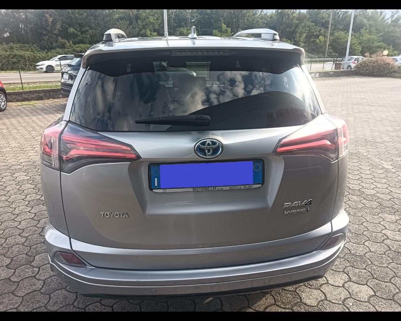 TOYOTA Rav4 IV - Rav4 2.5 vvt-i hybrid Lounge 2wd e-cvt my17