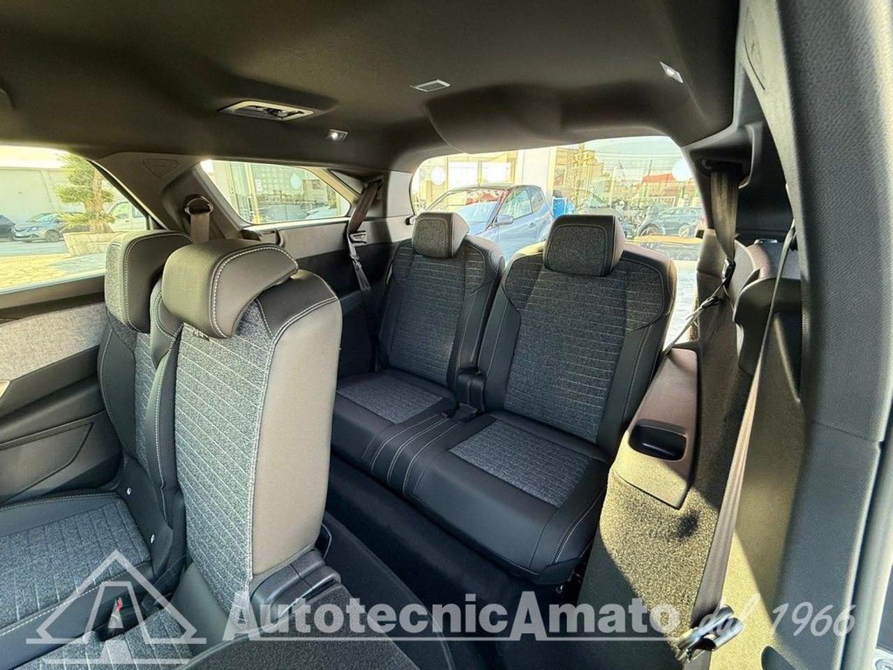 Peugeot 5008 Plug-in Hybrid 195 e-DCS7 Allure