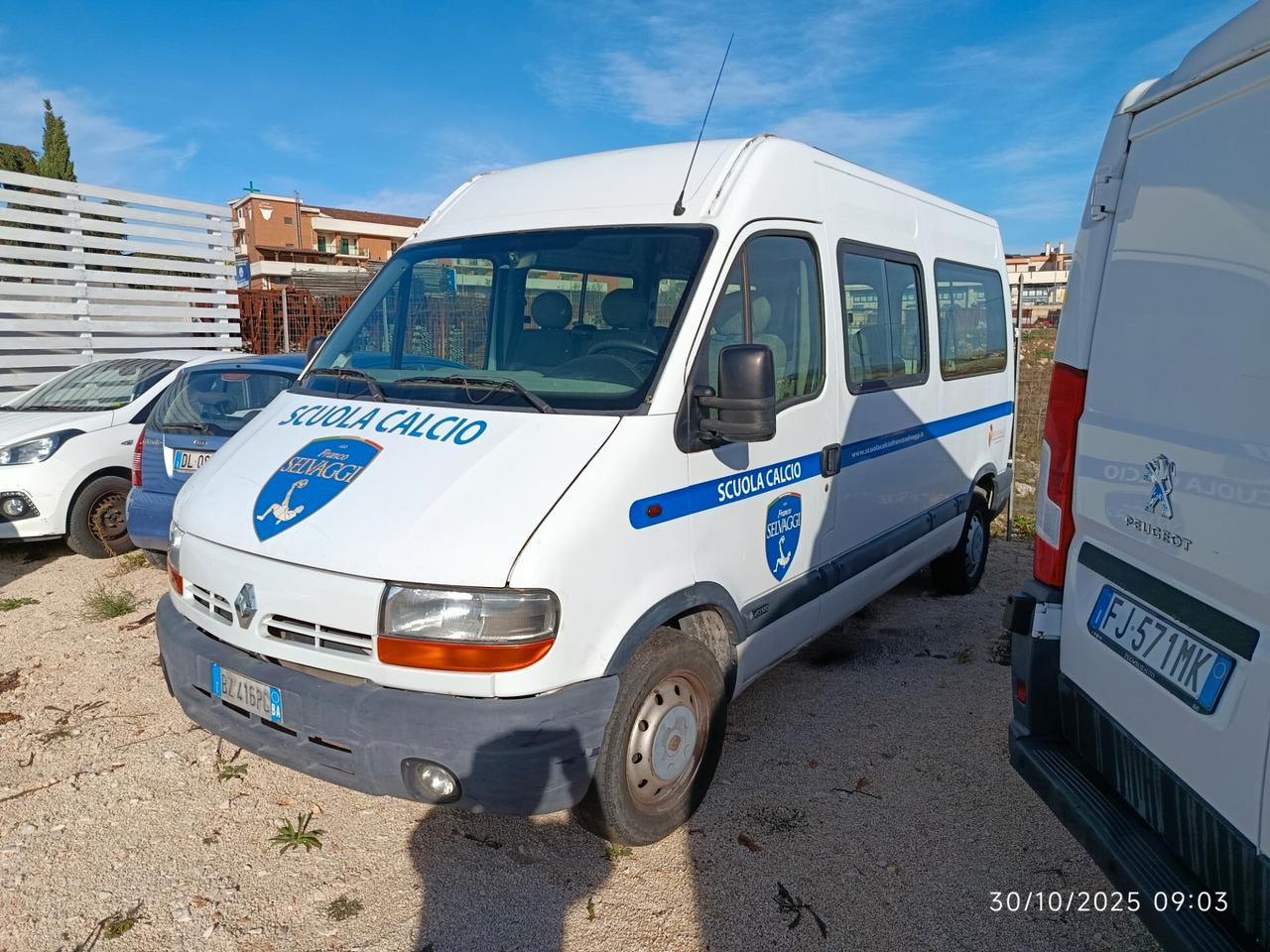 Renault Master T35 2.2 dCi 16V PC Minibus