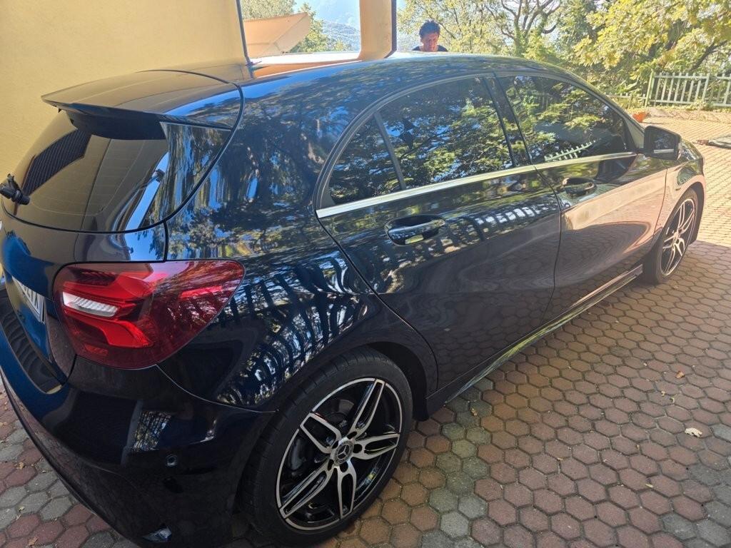 Mercedes-benz A 180 d Premium AMG
