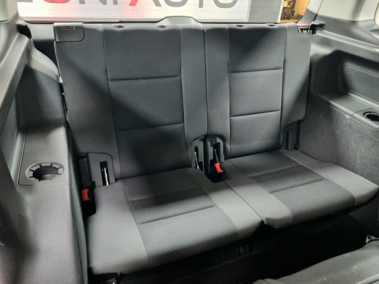 VOLKSWAGEN TOURAN 1.6 TDI 105 COMFORTLINE 7 POSTI