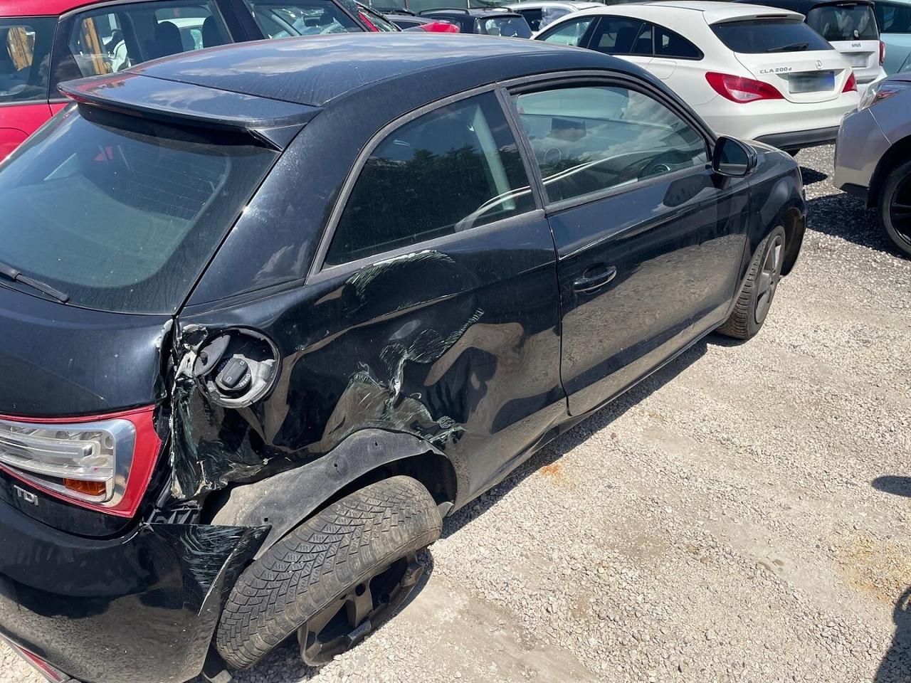 AUDI A1 1.6 TDI INCIDENTATA